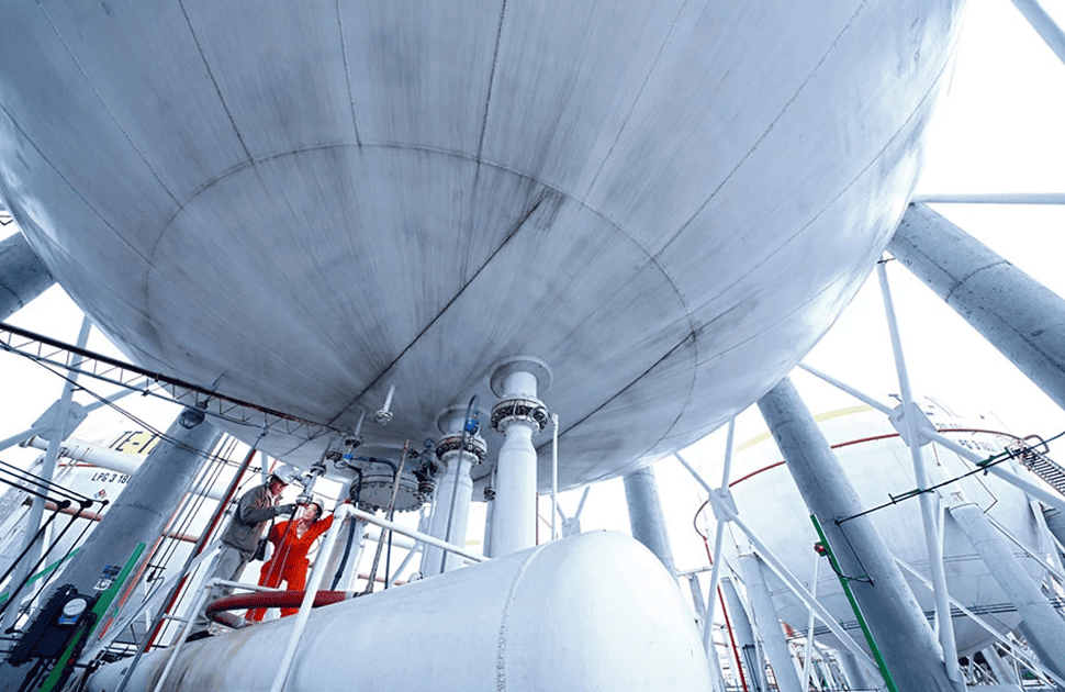 Monitoring Structural Damage Under Load: The Role of Acoustic Emission Testing