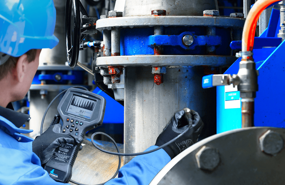 Why do Oil and Gas operators prefer Cygnus 1 Ex for Hazardous Zone inspections?